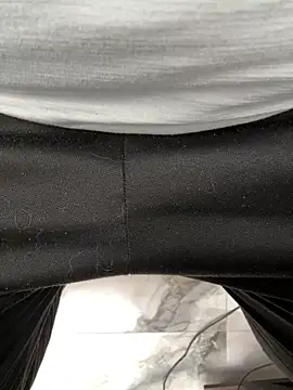 Snapshot of herinhos38 chatting on 03-20-26, 04:23 herinhos38 online show from 03-20-26, 04:23