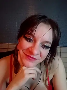 Snapshot of maribel672 chatting on 09-26-25, 01:42 maribel672 online show from 09-26-25, 01:42