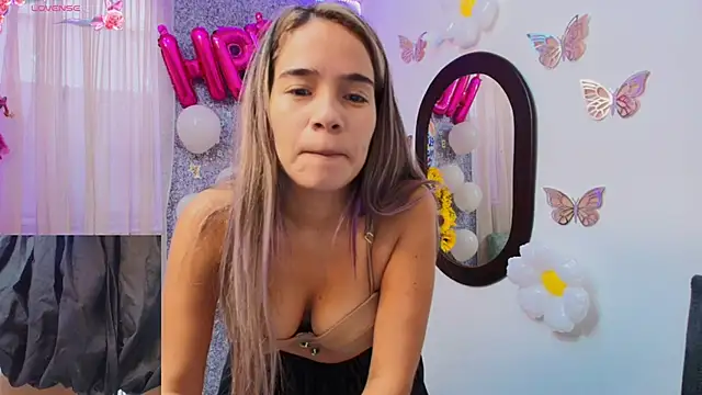 Snapshot of Sally_Ricci chatting on 01-16-26, 02:32 Sally Ricci online show from 01-16-26, 02:32