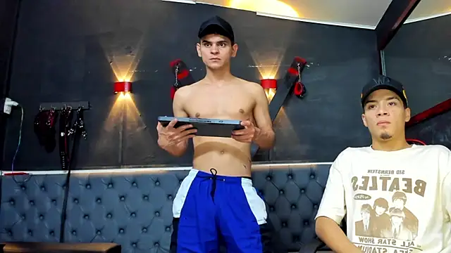 Snapshot of liam_coleman25 chatting on 12-01-25, 04:17 liam coleman25 online show from 12-01-25, 04:17