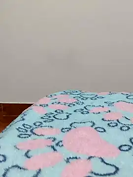 NileveSantanna online show from 11-10-25, 01:04