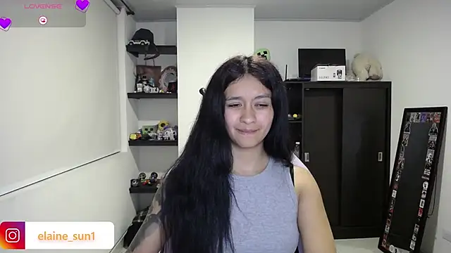 Snapshot of elaine_sun1 chatting on 05-15-26, 11:34 elaine sun1 online show from 05-15-26, 11:34