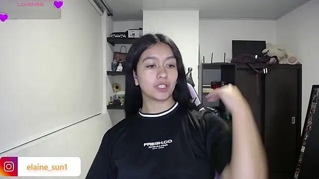 Snapshot of elaine_sun1 chatting on 07-09-26, 02:59 elaine sun1 online show from 07-09-26, 02:59