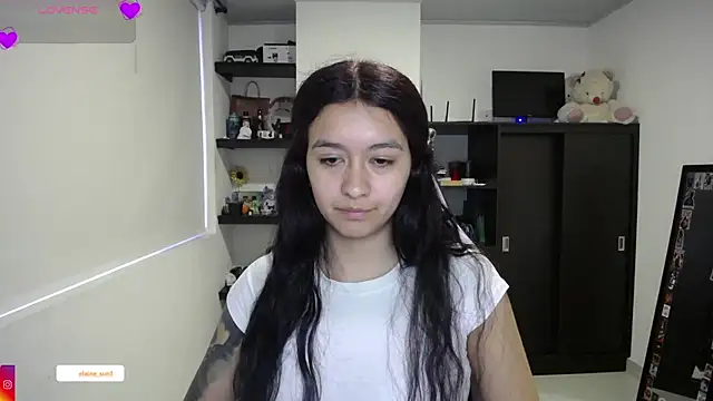 Snapshot of elaine_sun1 chatting on 07-23-26, 10:40 elaine sun1 online show from 07-23-26, 10:40