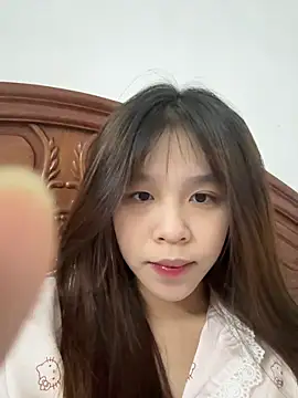 Snapshot of Hanaa07_ chatting on 12-18-25, 10:32 Hanaa07 online show from 12-18-25, 10:32