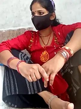 Snapshot of Cuty_nensi chatting on 10-27-25, 07:01 Cuty nensi online show from 10-27-25, 07:01