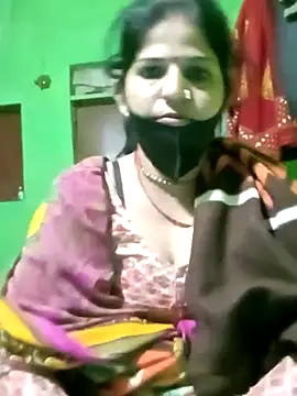 Snapshot of Cuty_nensi chatting on 10-28-25, 01:58 Cuty nensi online show from 10-28-25, 01:58