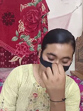 Love Queen11 online show from 02-17-26, 04:02