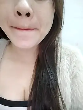 Girl Shy2000 online show from 11-26-25, 11:44