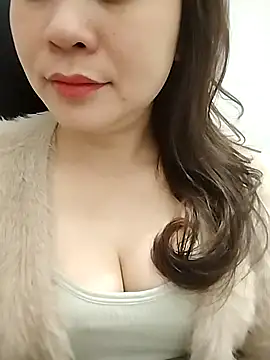 Girl Shy2000 online show from 03-11-26, 11:38