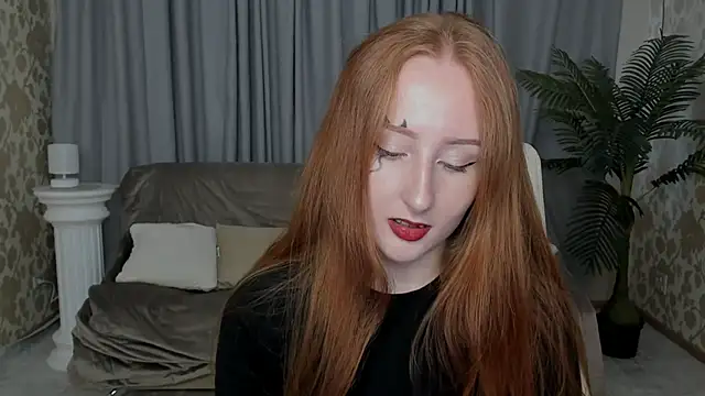 Snapshot of TwilightSerena chatting on 10-29-25, 11:45 TwilightSerena online show from 10-29-25, 11:45