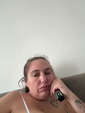 Eleanorxx online show from 10-16-25, 09:10