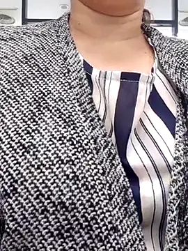 Kimkhaepretty online show from 11-24-25, 03:50