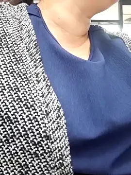 Kimkhaepretty online show from 01-06-26, 05:11