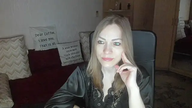 Tiffany Bates online show from 03-16-26, 03:23