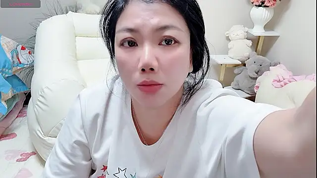 Huanhuan- online show from 06-03-26, 04:34