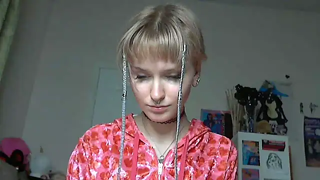 Paradoxy  online show from 04-21-26, 07:50