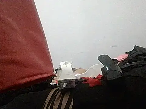 Snapshot of vanessadeesse chatting on 03-28-26, 08:52 vanessadeesse online show from 03-28-26, 08:52