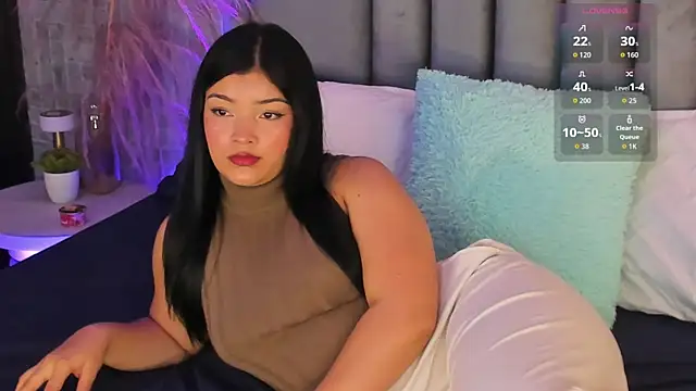 EmmaBlossom online show from 10-29-25, 07:15