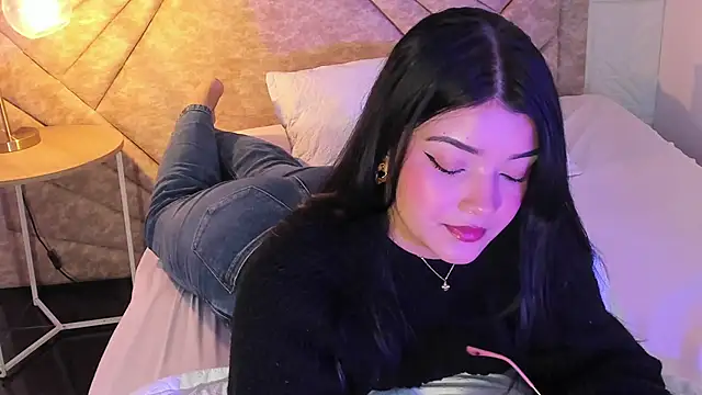 EmmaBlossom online show from 03-11-26, 01:39