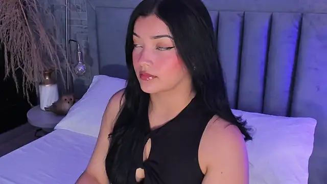 EmmaBlossom online show from 04-21-26, 12:22