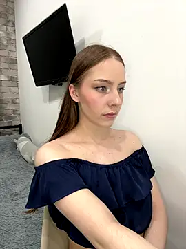 Im Regina online show from 10-31-25, 05:47