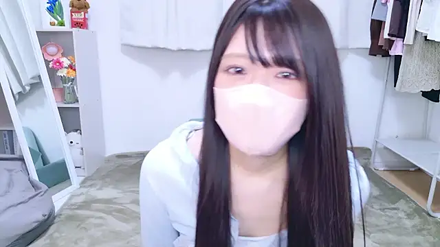 Snapshot of rinochi_ chatting on 10-06-25, 11:07 rinochi online show from 10-06-25, 11:07