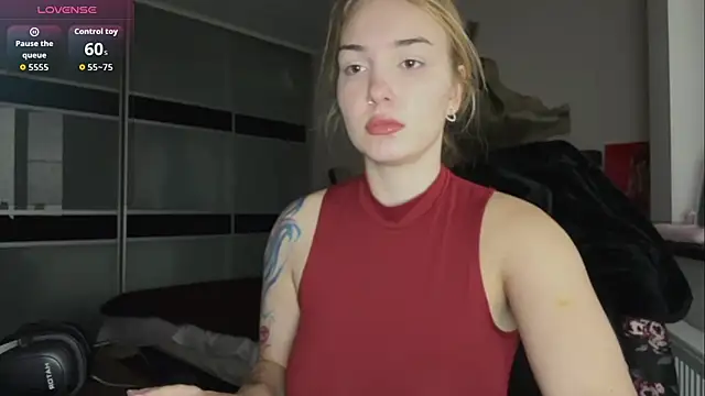 Snapshot of EvaCarter1 chatting on 10-16-25, 07:53 EvaCarter1 online show from 10-16-25, 07:53