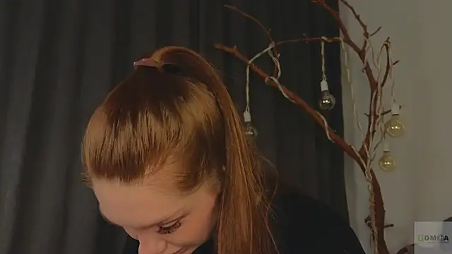 Nicole Broown  online show from 05-31-26, 09:27