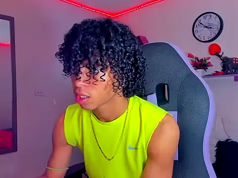 Snapshot of xion_ez chatting on 09-28-25, 07:19 xion ez online show from 09-28-25, 07:19