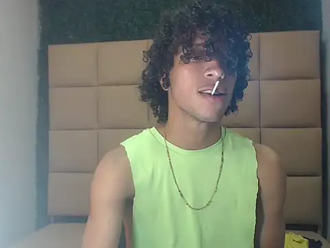 Snapshot of xion_ez chatting on 10-06-25, 09:34 xion ez online show from 10-06-25, 09:34