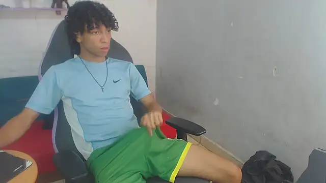 Snapshot of xion_ez chatting on 12-16-25, 09:31 xion ez online show from 12-16-25, 09:31