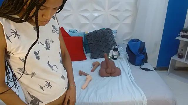 adisson petite1 online show from 11-16-25, 12:33