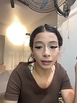 ChloeRosses online show from 04-18-26, 07:58