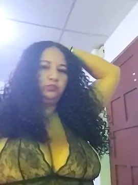 Snapshot of MEYBELLATINA chatting on 05-08-26, 10:37 MEYBELLATINA online show from 05-08-26, 10:37
