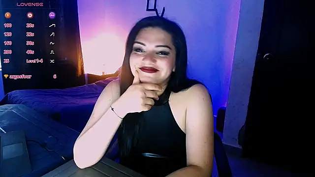 zoe barclay online show from 10-13-25, 01:55