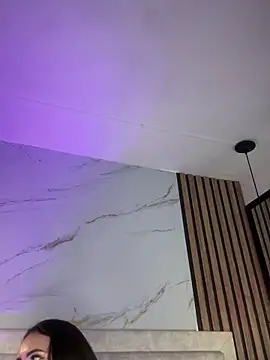 Snapshot of Honey_noir chatting on 12-16-25, 07:52 Honey noir online show from 12-16-25, 07:52