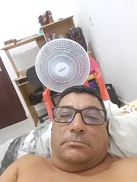 Snapshot of betoneto74 chatting on 09-29-25, 10:03 betoneto74 online show from 09-29-25, 10:03