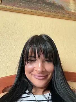 Snapshot of Alina_XXXX_ chatting on 05-11-26, 02:45 Alina XXXX online show from 05-11-26, 02:45