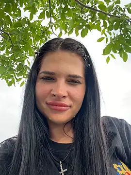 Snapshot of Alina_XXXX_ chatting on 05-18-26, 01:06 Alina XXXX online show from 05-18-26, 01:06