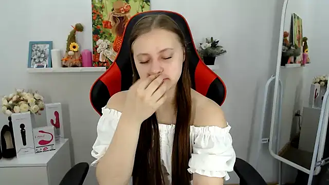 ArinaBelle online show from 10-14-25, 04:02