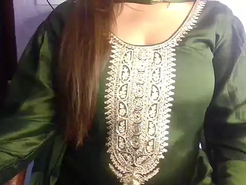 LOVELY SUKOON online show from 10-21-25, 10:05