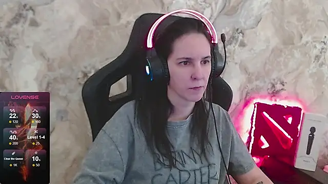 Irwi Tomboy online show from 04-14-26, 12:22