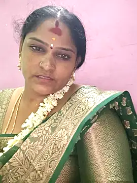 Snapshot of navyasree143 chatting on 10-02-25, 05:31 navyasree143 online show from 10-02-25, 05:31