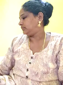 Snapshot of navyasree143 chatting on 10-07-25, 03:14 navyasree143 online show from 10-07-25, 03:14