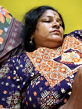 Snapshot of navyasree143 chatting on 10-08-25, 05:21 navyasree143 online show from 10-08-25, 05:21