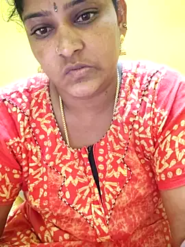 Snapshot of navyasree143 chatting on 10-25-25, 01:57 navyasree143 online show from 10-25-25, 01:57