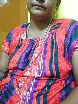 Snapshot of navyasree143 chatting on 11-06-25, 05:36 navyasree143 online show from 11-06-25, 05:36