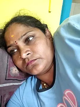 Snapshot of navyasree143 chatting on 11-12-25, 02:06 navyasree143 online show from 11-12-25, 02:06