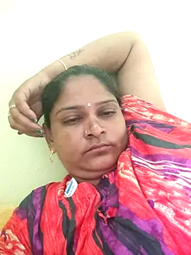 Snapshot of navyasree143 chatting on 11-18-25, 03:56 navyasree143 online show from 11-18-25, 03:56